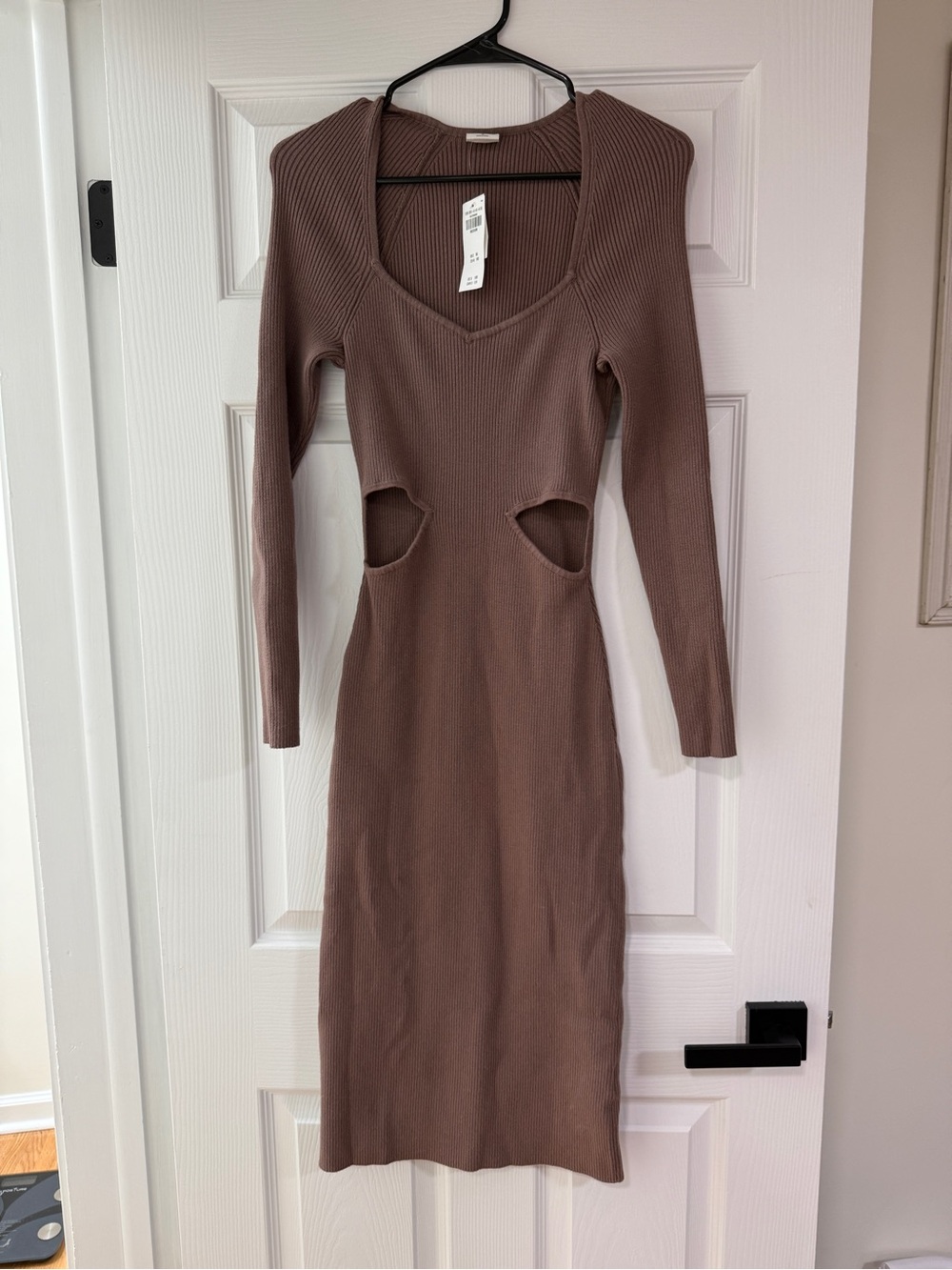 Abercrombie & Fitch Mauve-Brown Ribbed Cutout Long Sleeve Midi Dress